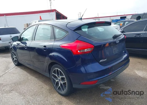 2017 Ford Focus Sel z USA, uszkodzony, nr VIN 1FADP3M22HL324352